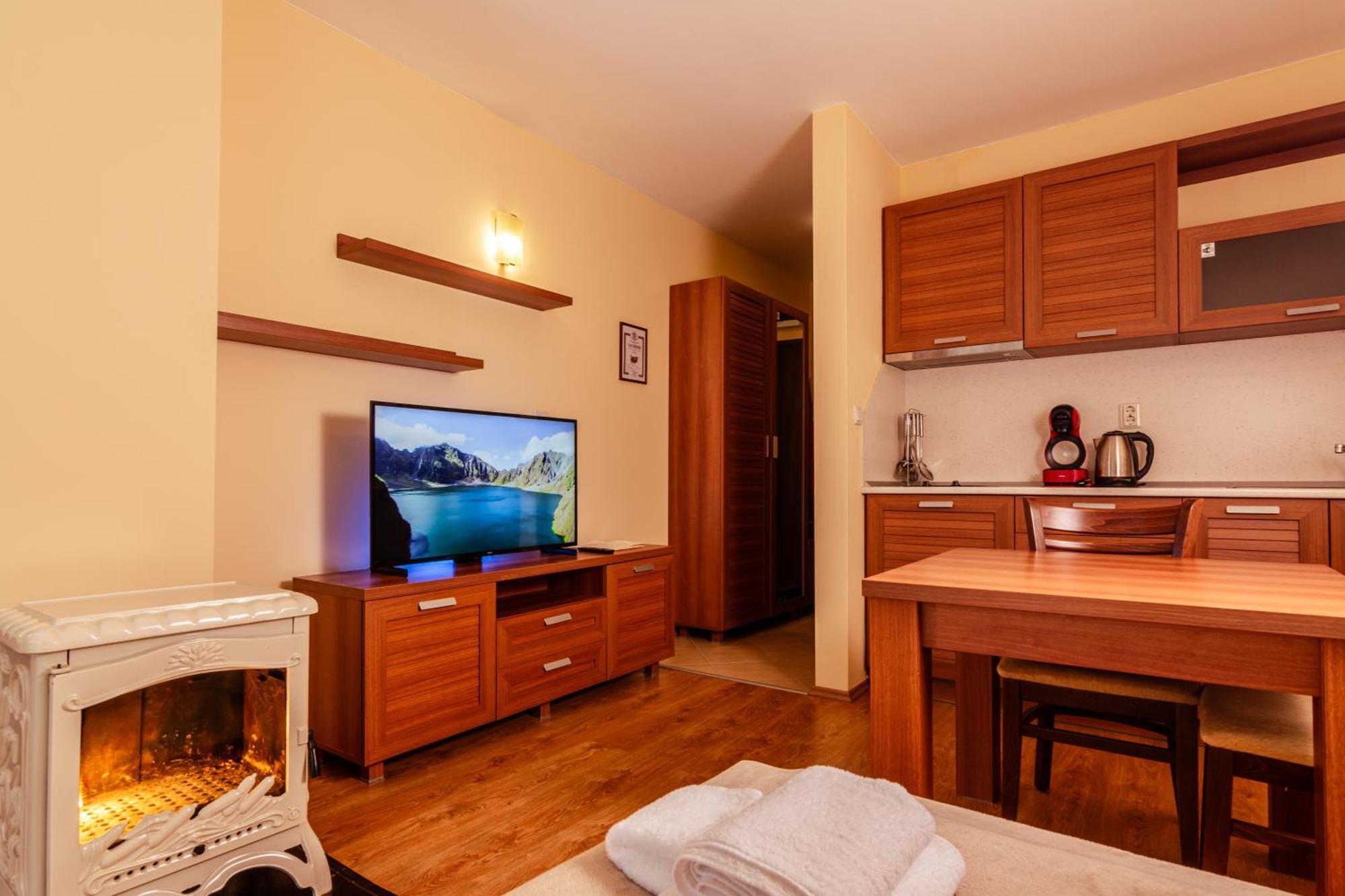 Studio By Mountain Lakes Ezerovo  Exterior foto